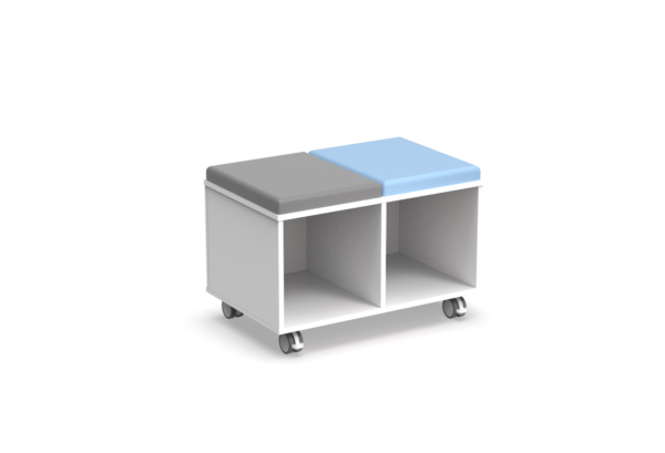 Le Banc Modulaire Stand est un meuble blanc sur roulettes avec deux compartiments ouverts et deux sièges rembourrés - l'un gris, l'autre bleu clair - alliant style et polyvalence pour tous les espaces.