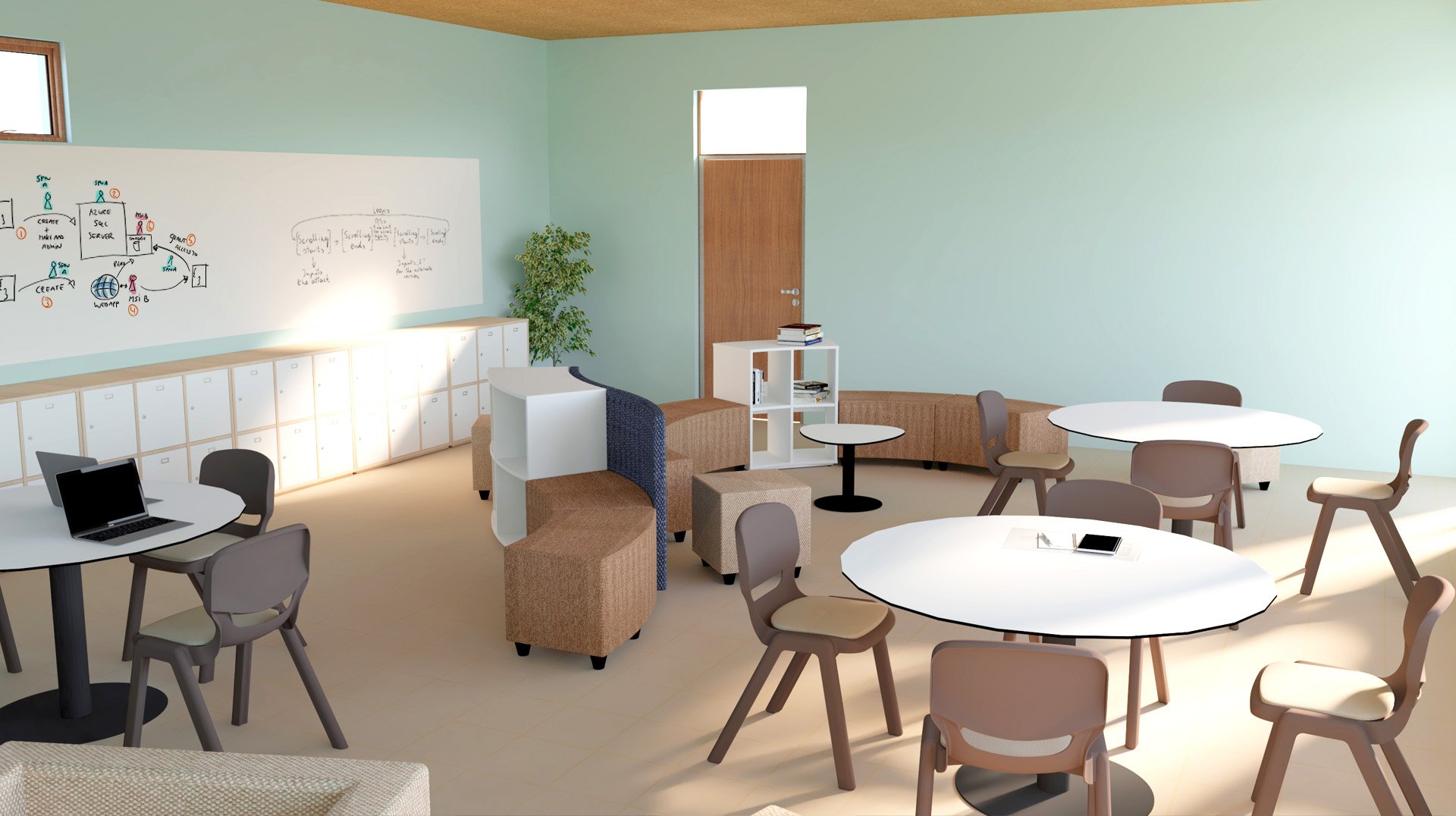 Une salle de classe moderne avec des tables rondes, des chaises, un tableau blanc avec des diagrammes, des casiers le long du mur, un ordinateur portable sur une table et une petite plante près d'une porte fermée ressemble à une salle des enseignants spacieuse avec des murs pastel et beaucoup de lumière naturelle.