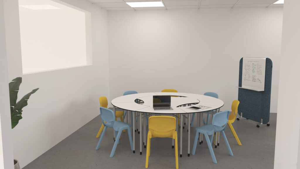 Une petite salle de réunion au CEPA avec des murs blancs, une table ronde composée de quatre segments, des chaises colorées bleues et jaunes, un ordinateur portable et des documents sur la table, une plante dans le coin et un tableau blanc mobile avec des notes Ateca.