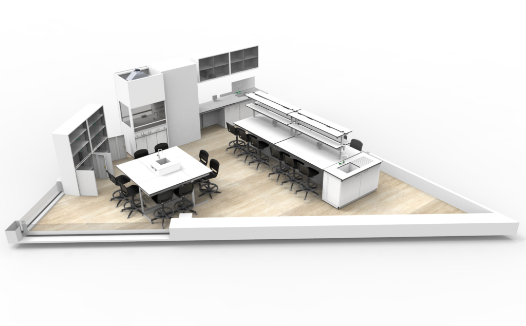 Rendu 3D d'un laboratoire moderne, triangulaire, avec des établis, des chaises noires, des étagères et des rangements. La pièce est dotée de sols en bois et d'un design épuré et minimaliste.