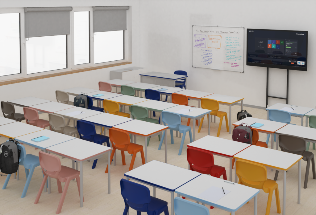 Une salle de classe moderne avec des chaises et des bureaux colorés, certains avec des sacs à dos et des cahiers. De grandes fenêtres, un tableau blanc avec des notes manuscrites et un écran mural affichant une interface informatique reflètent l'environnement d'une école numérique.